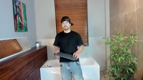 Ian Davis online show from October 6, 11:40 am