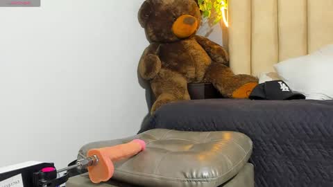 Iam online show from April 9, 11:10 pm