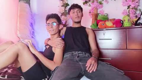 IAN HUNTER online show from February 18, 1:51 pm