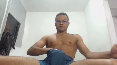 Snapshot of ian_tuner chatting on September 17, 1:46 pm ian_tuner online show from September 17, 1:46 pm