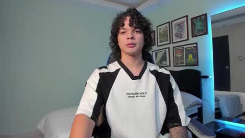 Andres online show from March 25, 2:39 am