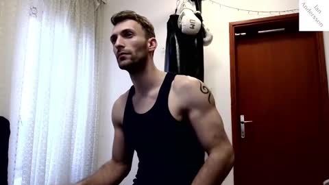 Snapshot of ianandersson27 chatting on December 24, 1:28 pm Ian Andersson online show from December 24, 1:28 pm