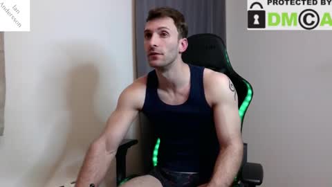 Snapshot of ianandersson27 chatting on March 8, 1:50 am Ian Andersson online show from March 8, 1:50 am