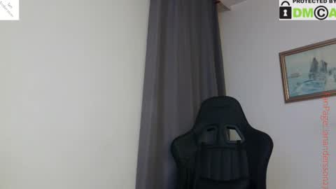 Snapshot of ianandersson27 chatting on December 14, 10:36 pm Ian Andersson online show from December 14, 10:36 pm