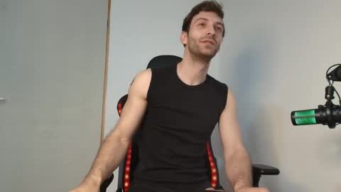 Snapshot of ianandersson27 chatting on April 7, 6:47 am Ian Andersson online show from April 7, 6:47 am