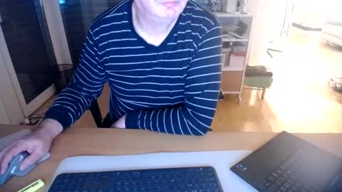 iandy12 online show from November 4, 10:42 pm