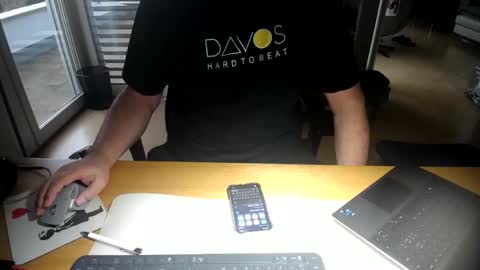 iandy12 online show from December 1, 7:13 am