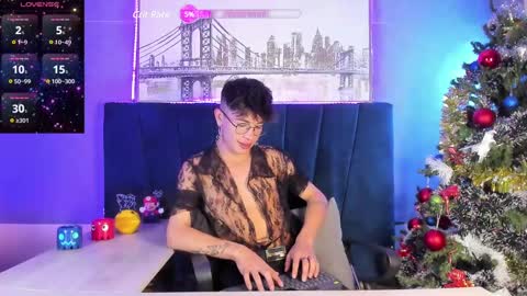 Andrew online show from December 13, 5:49 am