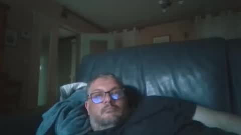 Snapshot of ibu81 chatting on May 30, 7:33 pm anonymouszz online show from May 30, 7:33 pm