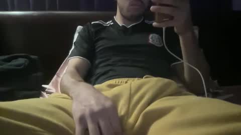 Ice Jr online show from December 28, 1:50 am