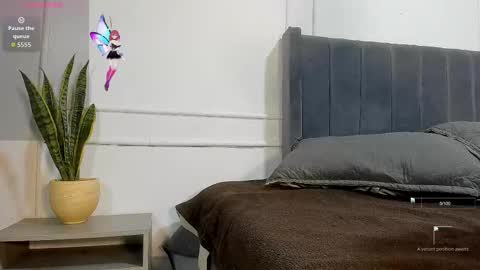 Snapshot of ice_princess__ chatting on September 9, 1:10 pm Crystall online show from September 9, 1:10 pm