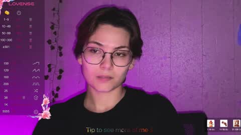 Snapshot of iceeheart chatting on April 3, 8:29 pm Ksenia online show from April 3, 8:29 pm