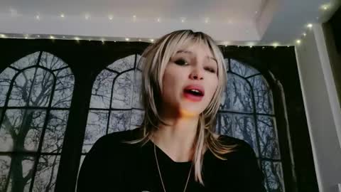  onlif4ns lizzy dolly online show from May 23, 11:09 pm