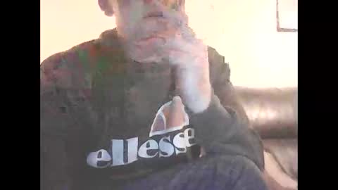 Snapshot of icemandude chatting on December 14, 8:51 pm icemandude online show from December 14, 8:51 pm