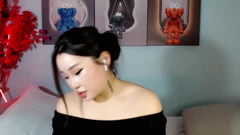 Snapshot of ichiben chatting on February 25, 12:03 pm ichiben online show from February 25, 12:03 pm