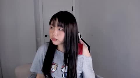 Hitomi   online show from October 13, 7:08 am