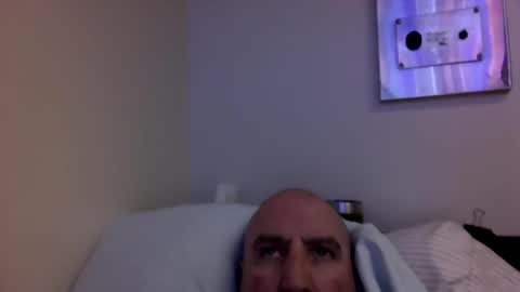 icumming online show from March 8, 7:09 pm