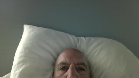 Snapshot of icumming chatting on July 9, 12:42 pm icumming online show from July 9, 12:42 pm