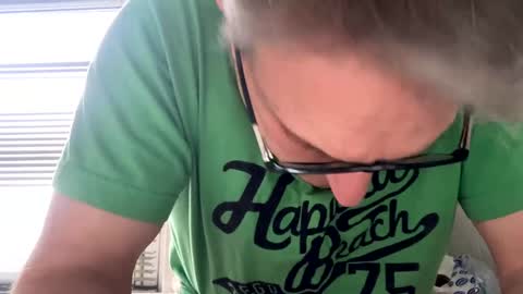 icums4u online show from December 6, 12:38 pm