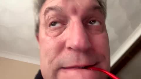 Snapshot of icums4u chatting on October 23, 3:33 pm icums4u online show from October 23, 3:33 pm