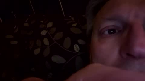 Snapshot of icums4u chatting on May 18, 9:42 pm icums4u online show from May 18, 9:42 pm