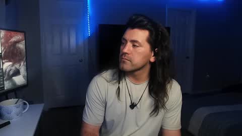 Snapshot of icy_ivy chatting on January 18, 8:52 am Ivan online show from January 18, 8:52 am