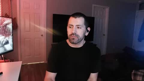 Snapshot of icy_ivy chatting on March 8, 10:24 pm Ivan online show from March 8, 10:24 pm