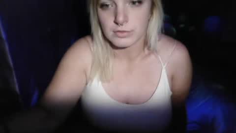 Snapshot of icykittiesbitch95 chatting on January 7, 5:43 am kennedyblue online show from January 7, 5:43 am