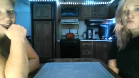 Snapshot of icykittiesbitch95 chatting on October 2, 8:54 am kennedyblue online show from October 2, 8:54 am