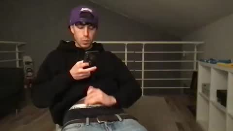 Snapshot of icyninesix chatting on January 31, 3:41 am icyninesix online show from January 31, 3:41 am