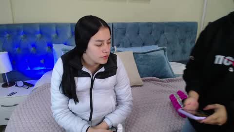 Snapshot of icysweetcam chatting on January 12, 11:50 am Icy online show from January 12, 11:50 am