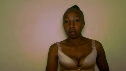 ideal_01 online show from June 1, 2:41 pm