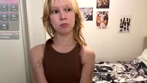 Snapshot of idellwold chatting on June 28, 7:53 pm Sarah online show from June 28, 7:53 pm
