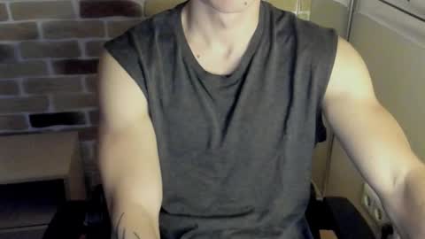 yo online show from November 7, 7:25 pm