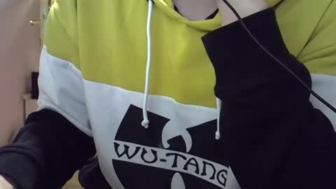 idkwhattowatch online show from December 28, 9:51 pm