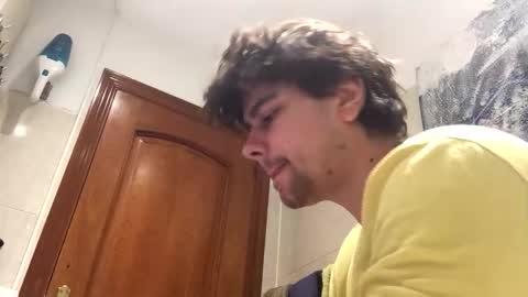 idkwhattowatch online show from September 25, 10:30 am