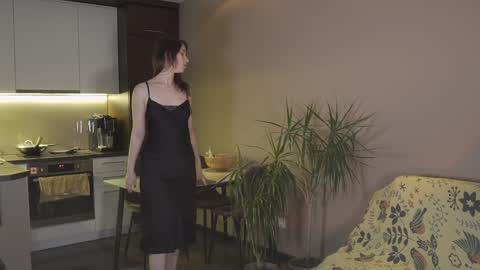 Snapshot of ifyouleave chatting on January 20, 5:06 pm Belle online show from January 20, 5:06 pm