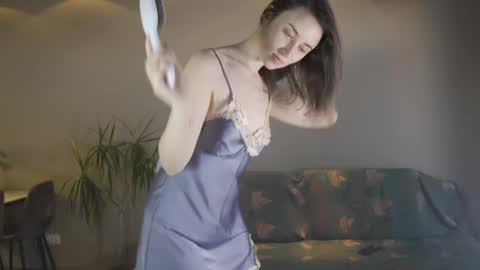 Snapshot of ifyouleave chatting on February 16, 3:38 pm Belle online show from February 16, 3:38 pm