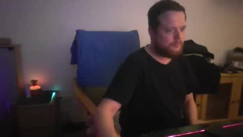 Snapshot of igaveyoupower chatting on February 16, 5:03 am igaveyoupower online show from February 16, 5:03 am