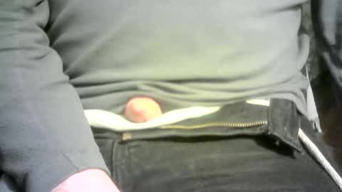 ignoredlittlestloser online show from January 6, 10:08 am