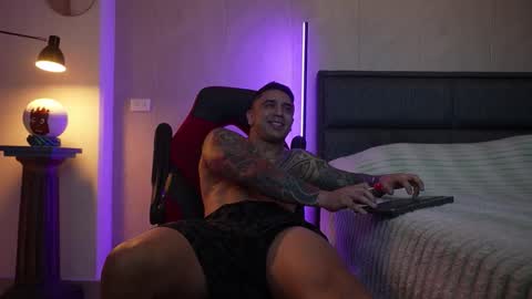 Igor scott online show from October 31, 2:12 am