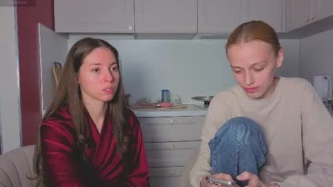 Julia and Mira online show from July 8, 11:04 am