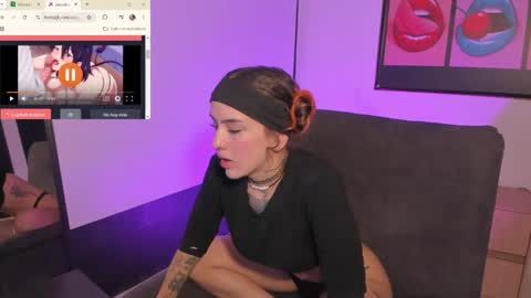 Snapshot of iiam_valentinaa chatting on December 7, 3:08 pm online show from December 7, 3:08 pm