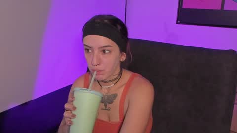 Snapshot of iiam_valentinaa chatting on December 10, 12:38 pm online show from December 10, 12:38 pm
