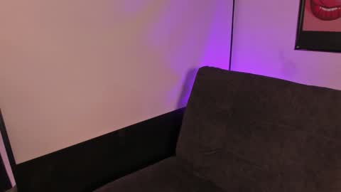 Snapshot of iiam_valentinaa chatting on December 28, 12:03 pm online show from December 28, 12:03 pm