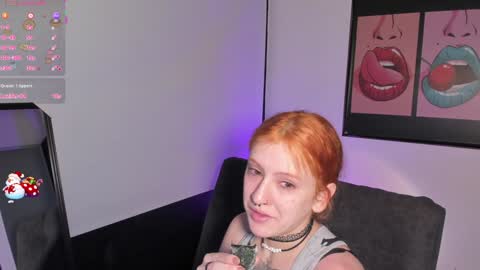 Snapshot of iiam_valentinaa chatting on December 31, 12:04 pm online show from December 31, 12:04 pm
