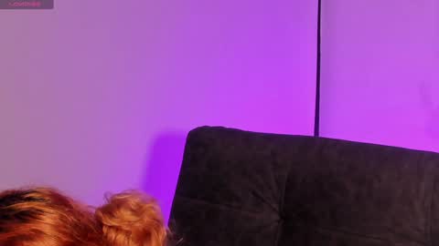 Snapshot of iiam_valentinaa chatting on February 7, 1:32 pm online show from February 7, 1:32 pm