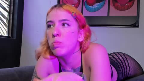Snapshot of iiam_valentinaa chatting on March 10, 6:23 pm online show from March 10, 6:23 pm