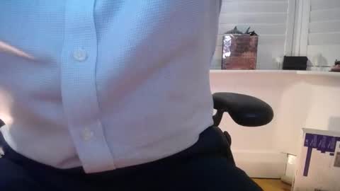 ijustmetagirlnamed online show from February 19, 6:04 pm