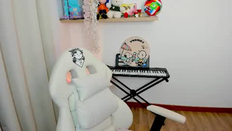 Snapshot of iki_mei chatting on June 25, 7:07 pm Maria online show from June 25, 7:07 pm